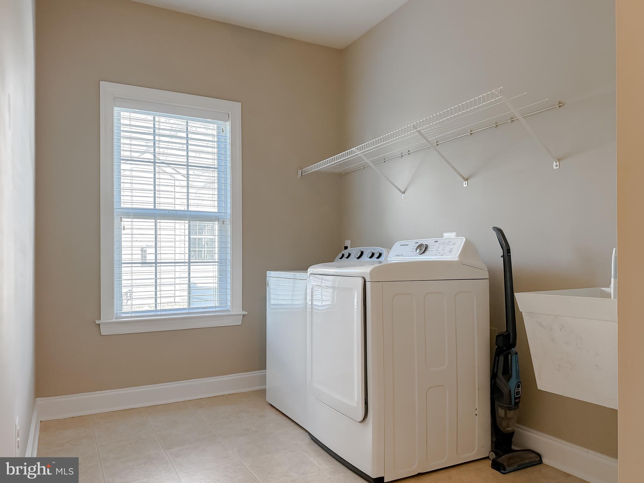 LEONARDS GRANT - Residential