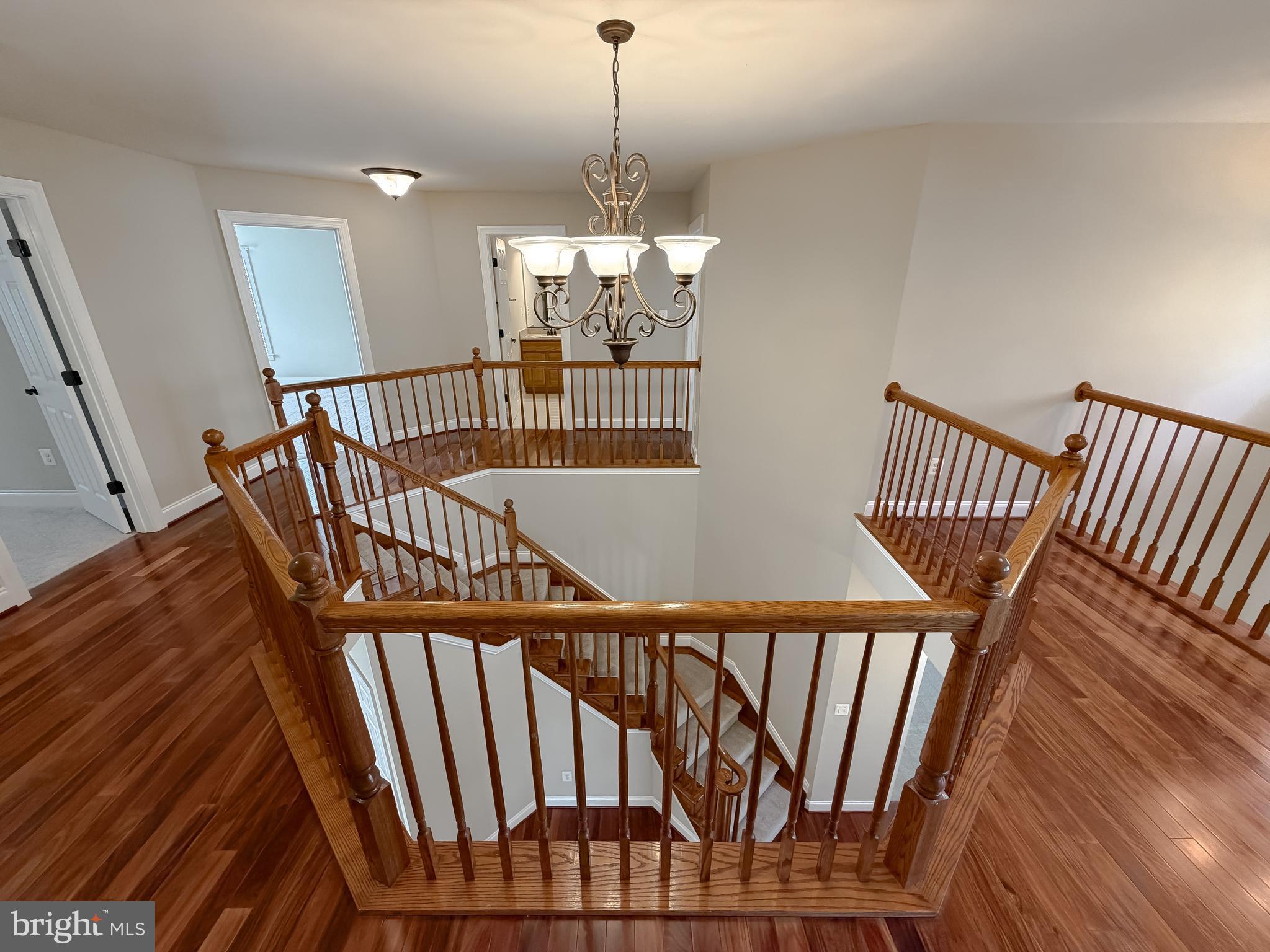 LEONARDS GRANT - Residential