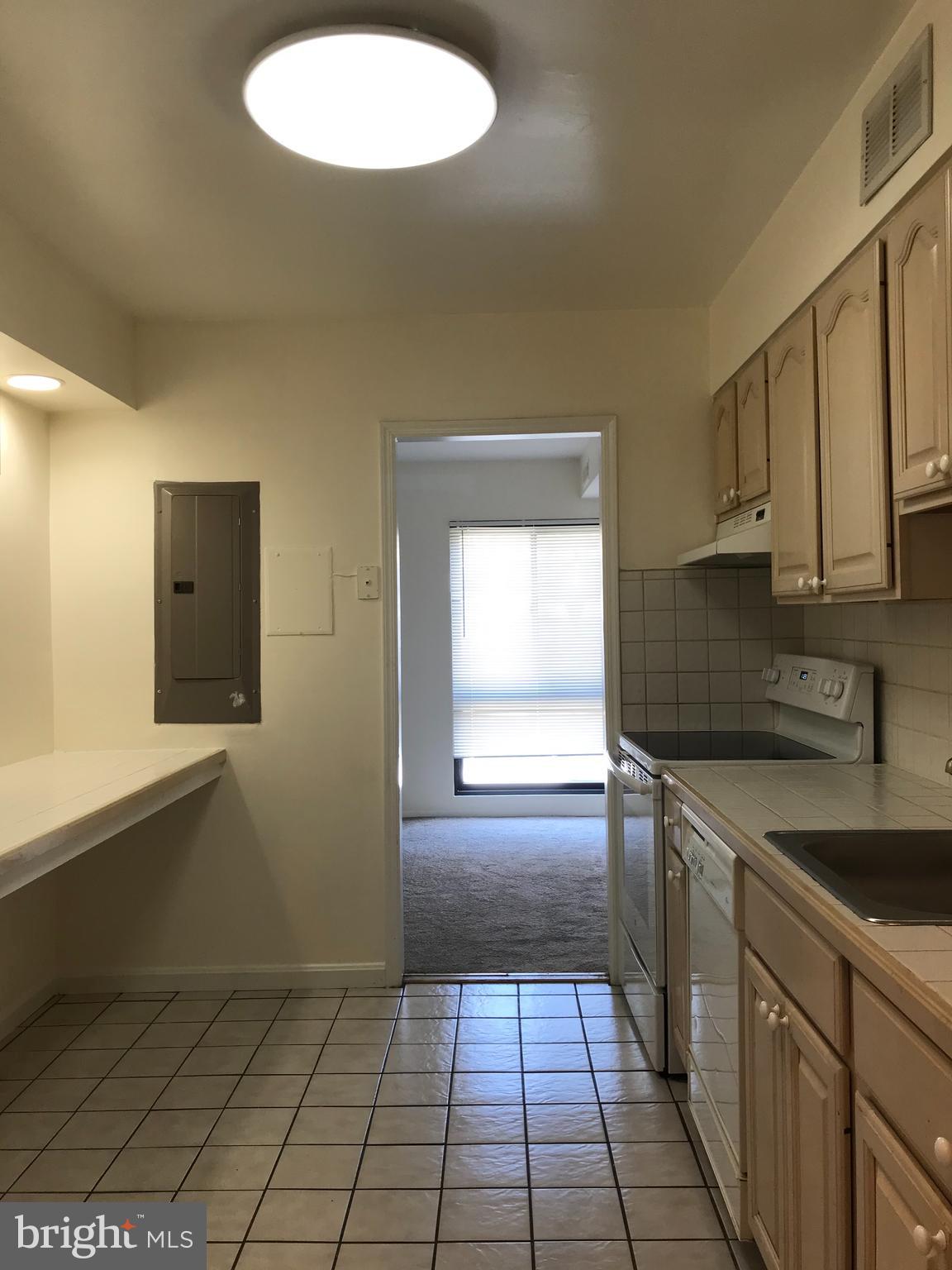 PARK TERRACE COND - Residential Lease