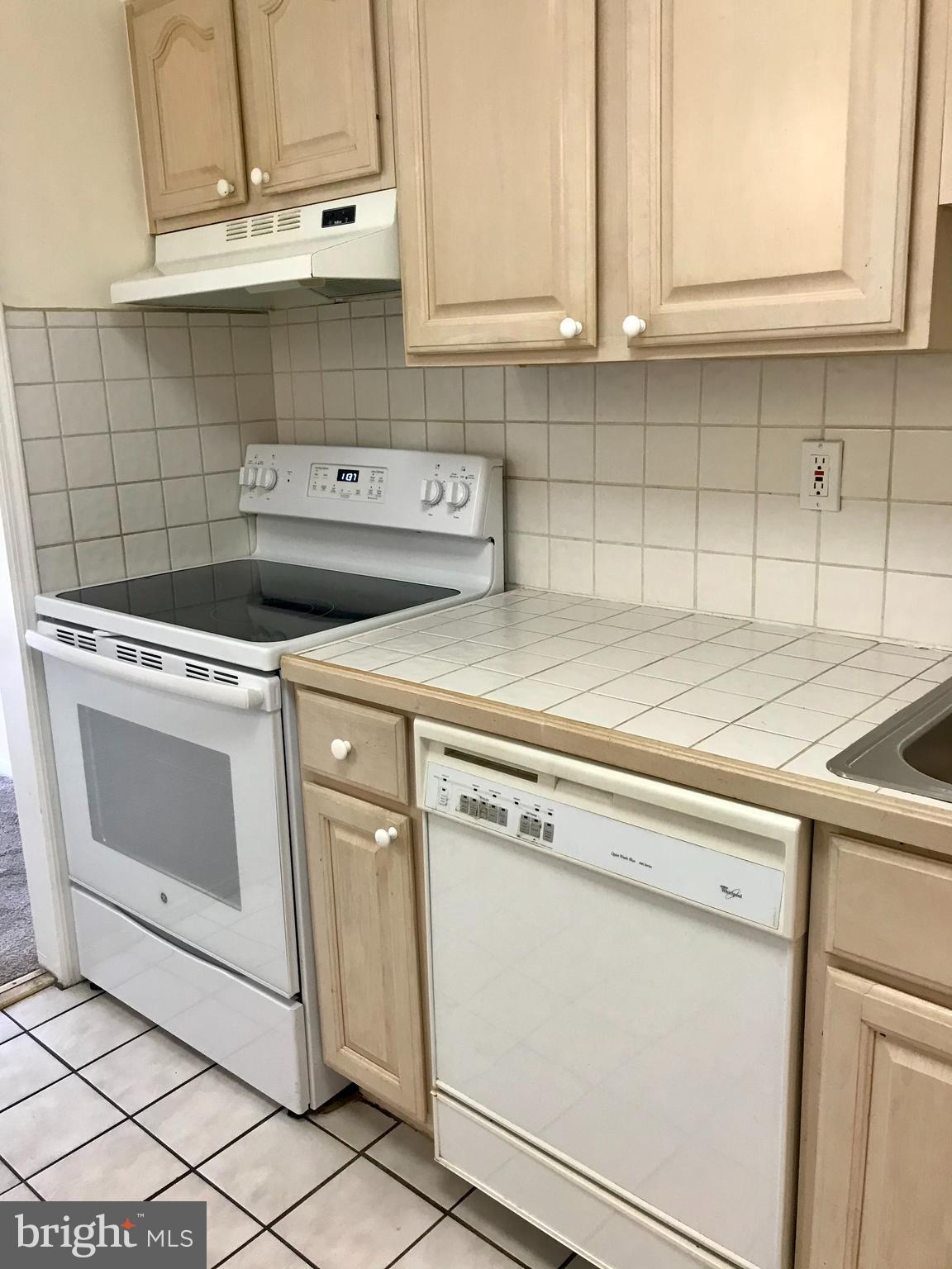 PARK TERRACE COND - Residential Lease