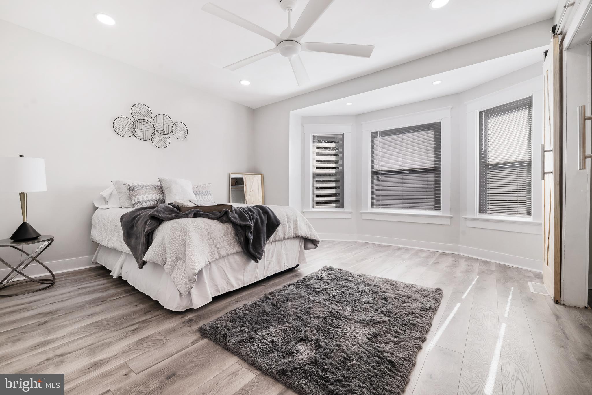 BROADWAY EAST - Residential