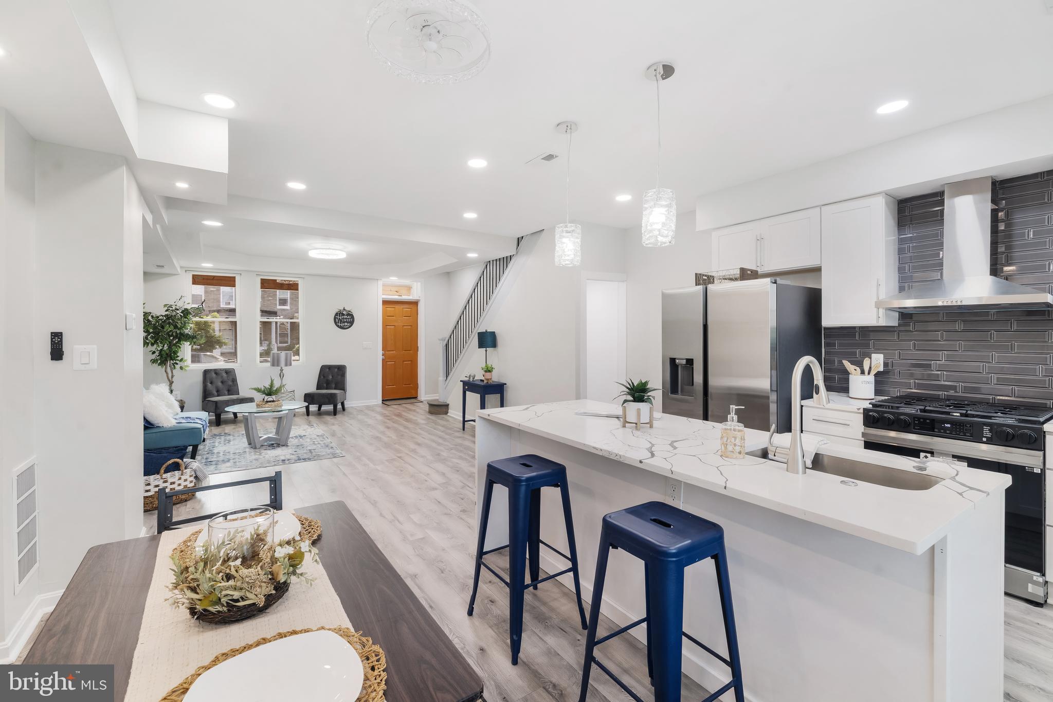 BROADWAY EAST - Residential