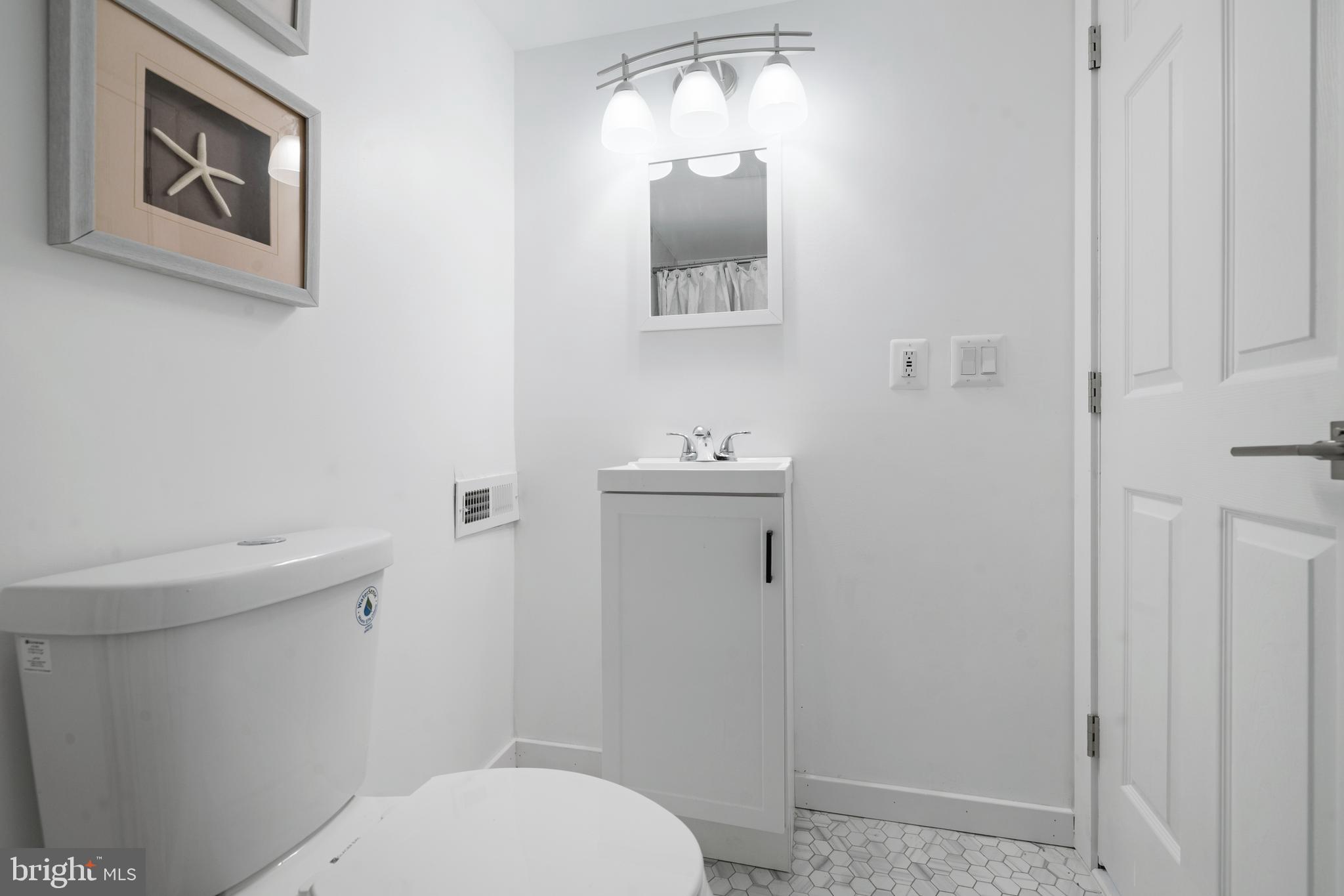 BROADWAY EAST - Residential