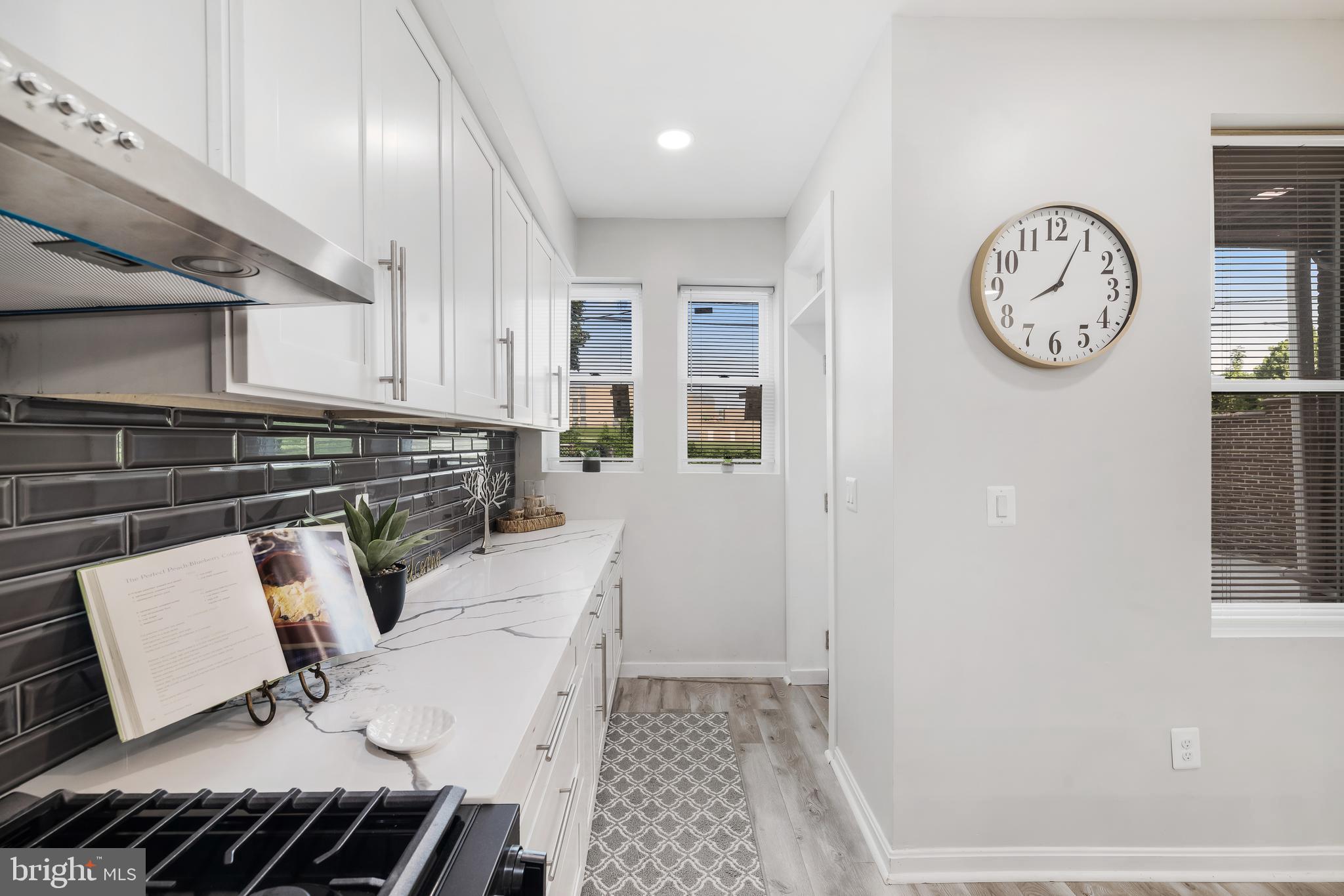 BROADWAY EAST - Residential