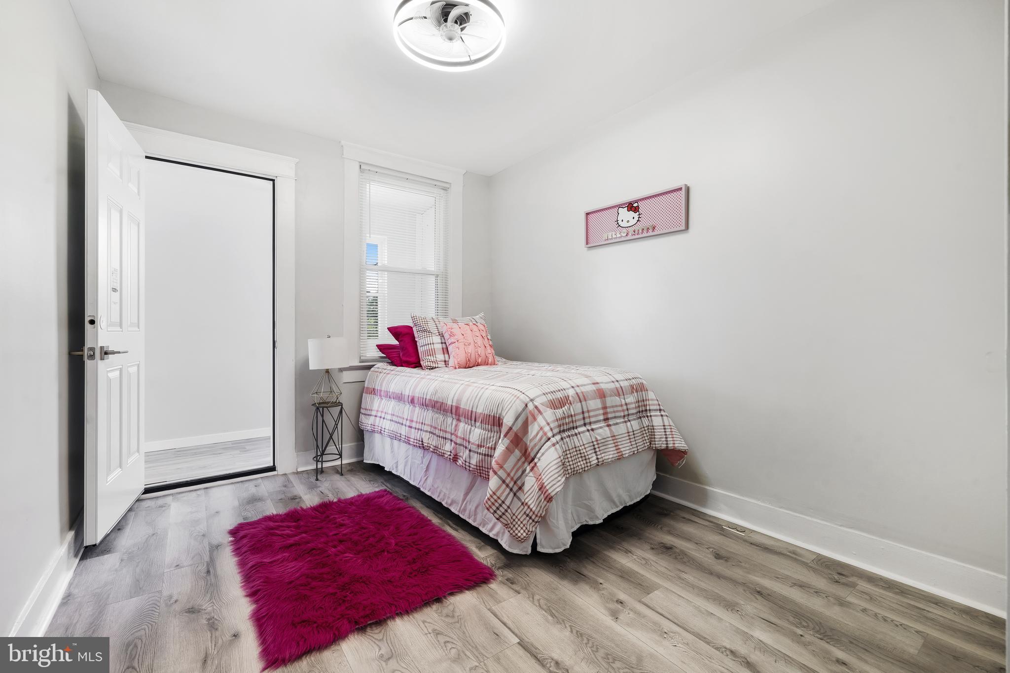 BROADWAY EAST - Residential