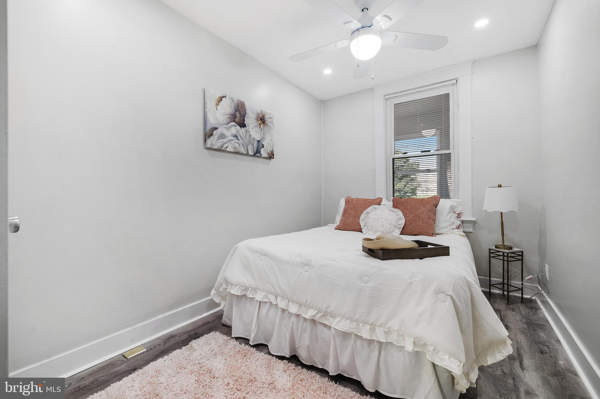 BROADWAY EAST - Residential