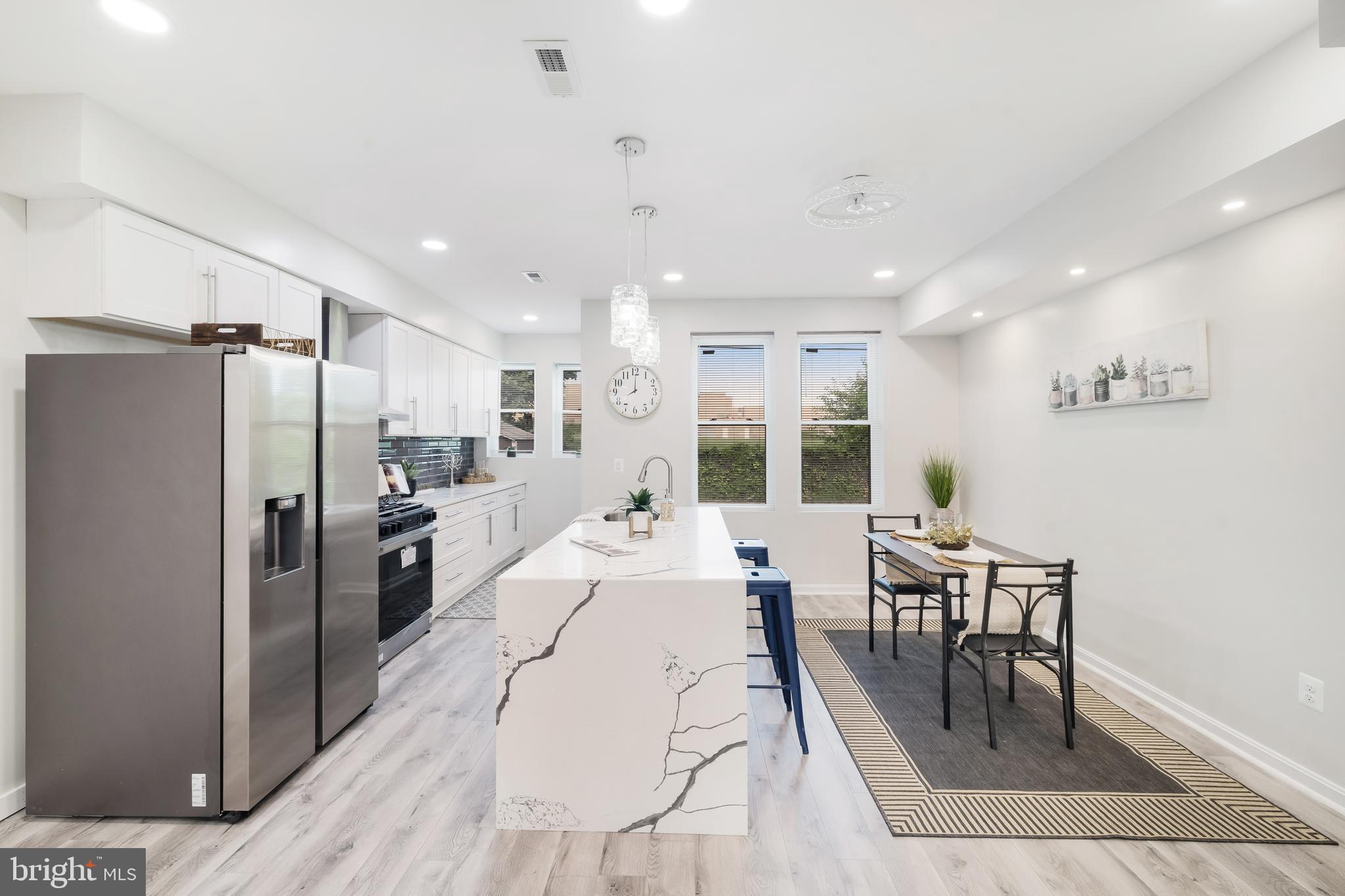 BROADWAY EAST - Residential