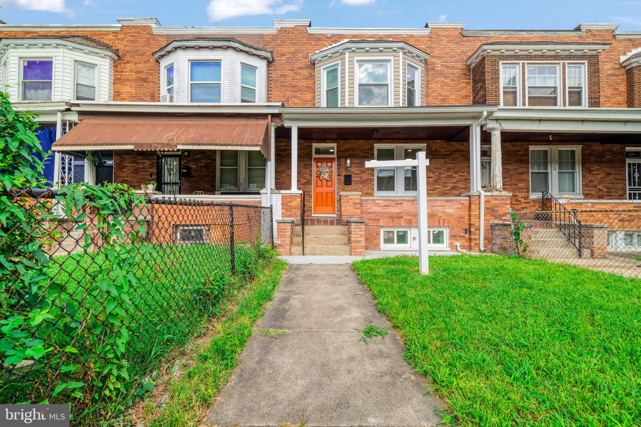 BROADWAY EAST - Residential