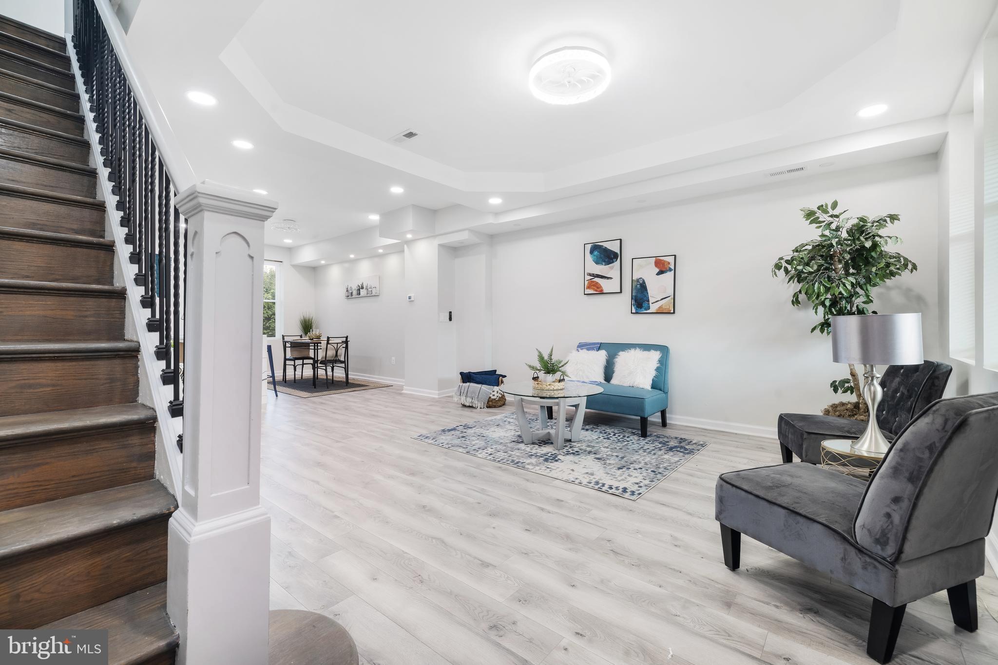 BROADWAY EAST - Residential