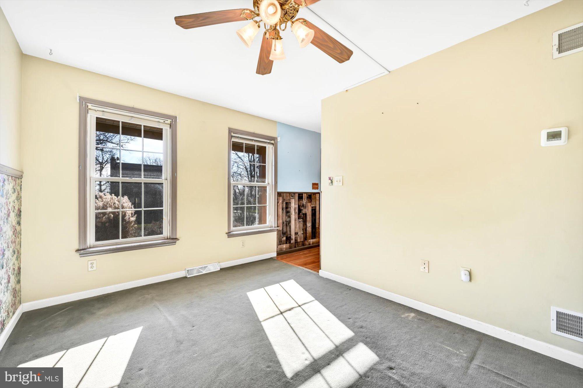 SPRINGFIELD RIDGE - Residential