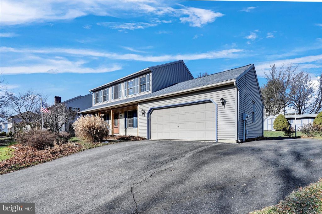 Photo of 3884 STERLING WAY, COLUMBIA, PA 17512 (MLS # PALA2029140)
