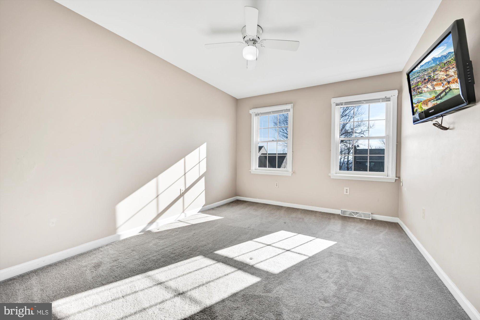 SPRINGFIELD RIDGE - Residential