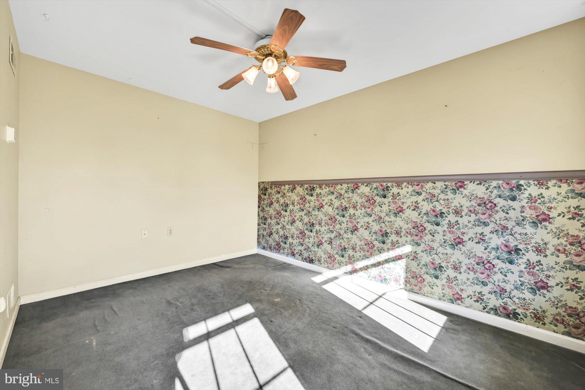 SPRINGFIELD RIDGE - Residential