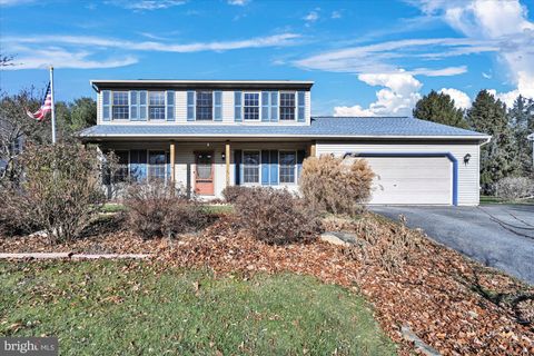 Photo of 3884 STERLING WAY, COLUMBIA, PA 17512 (MLS # PALA2029140)