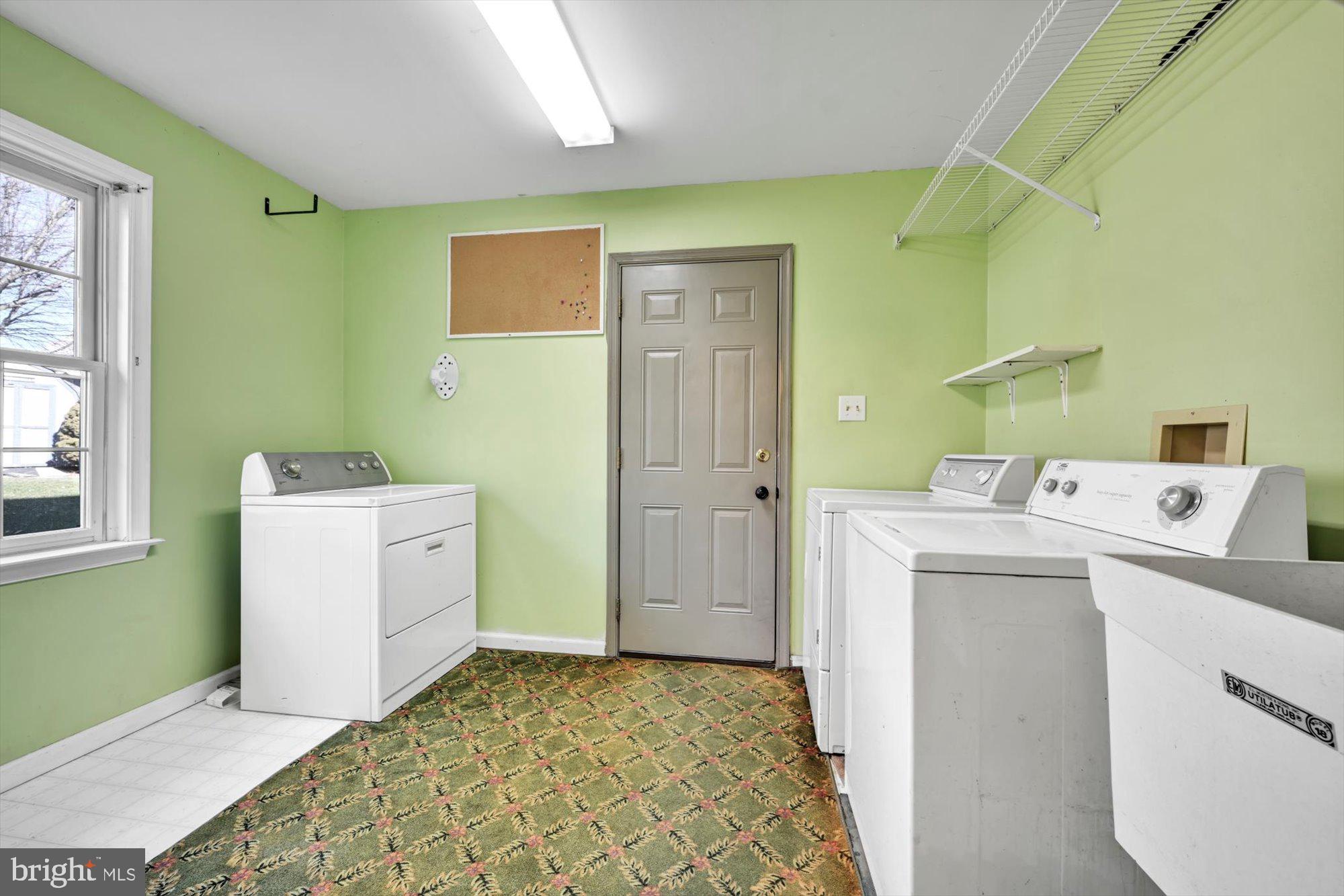 SPRINGFIELD RIDGE - Residential