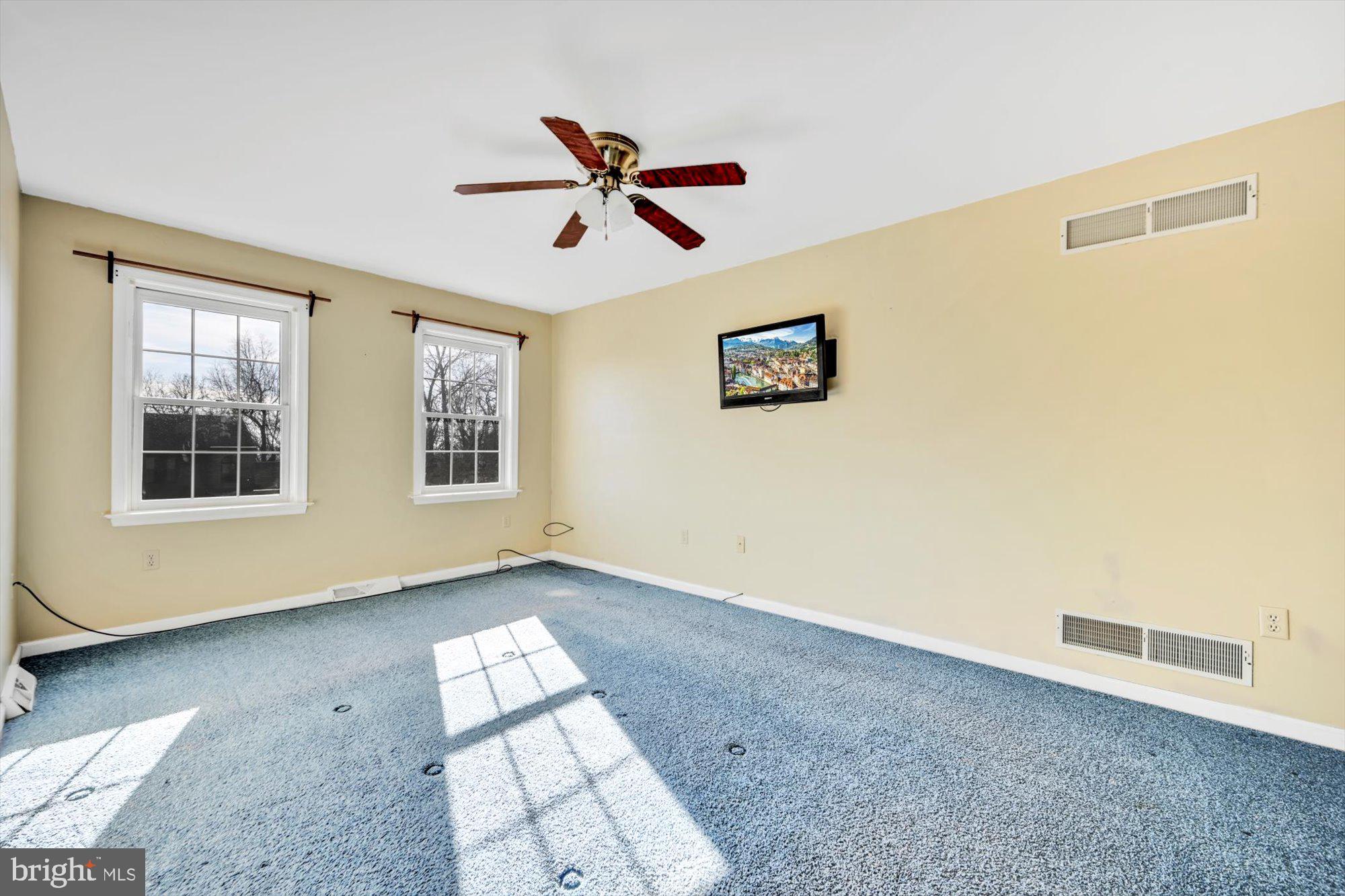 SPRINGFIELD RIDGE - Residential