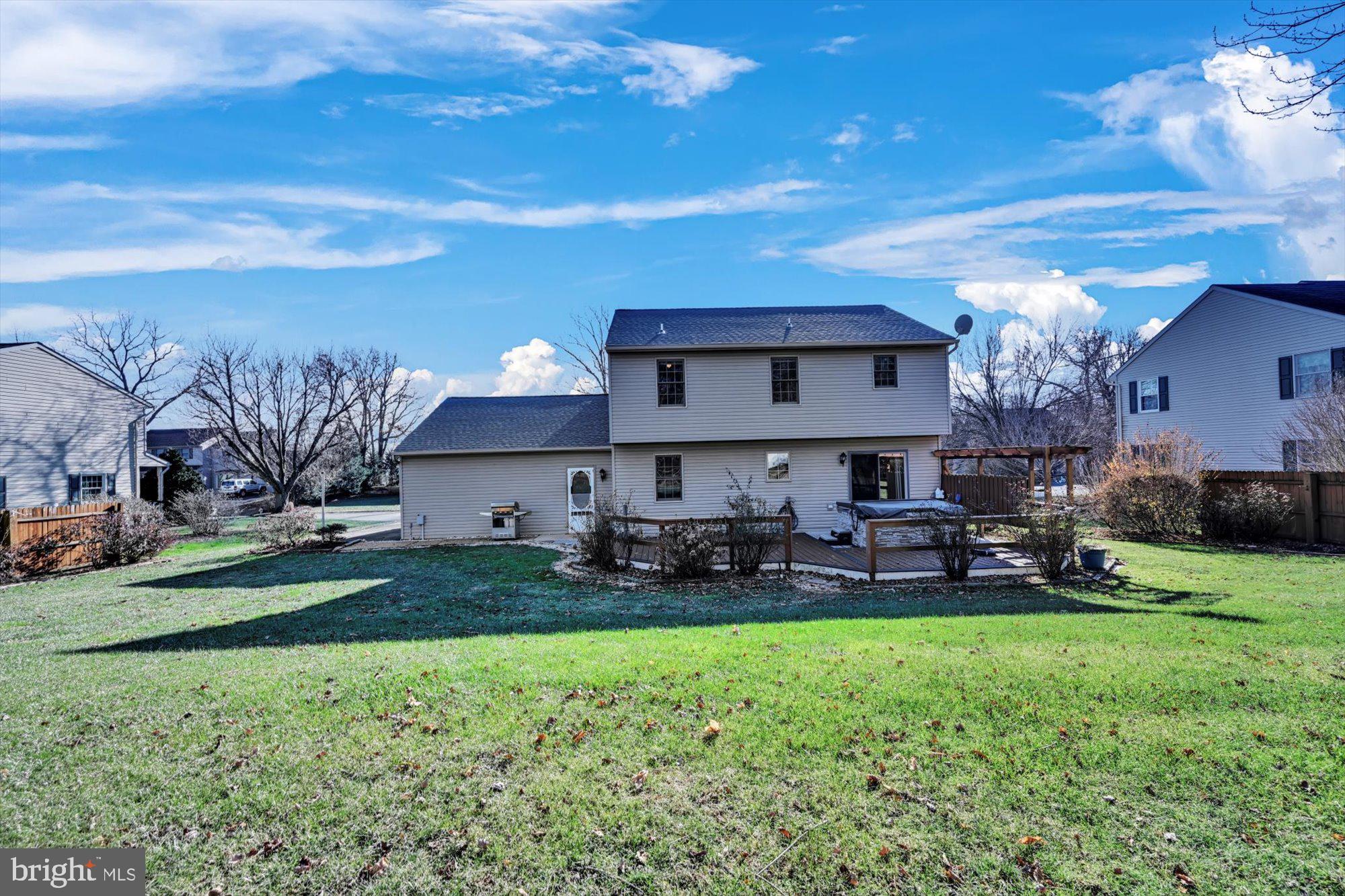 SPRINGFIELD RIDGE - Residential