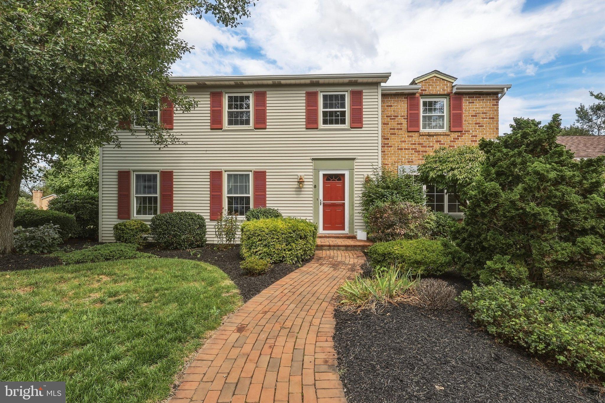 1285 CLEARVIEW CIRCLE