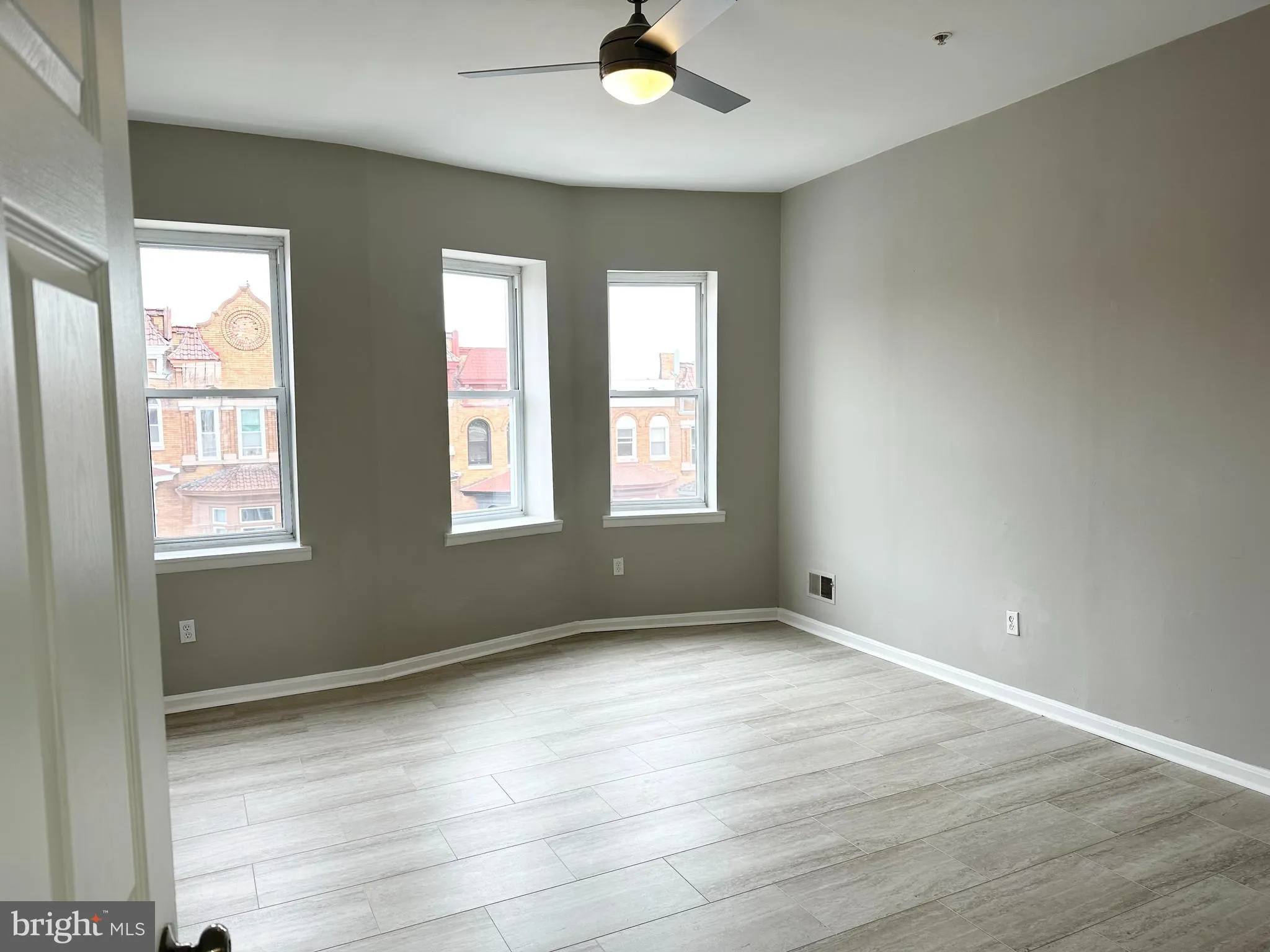 Baltimore, Maryland 21218, United States, 3 Bedrooms Bedrooms, ,1 BathroomBathrooms,Residential,Active,30706