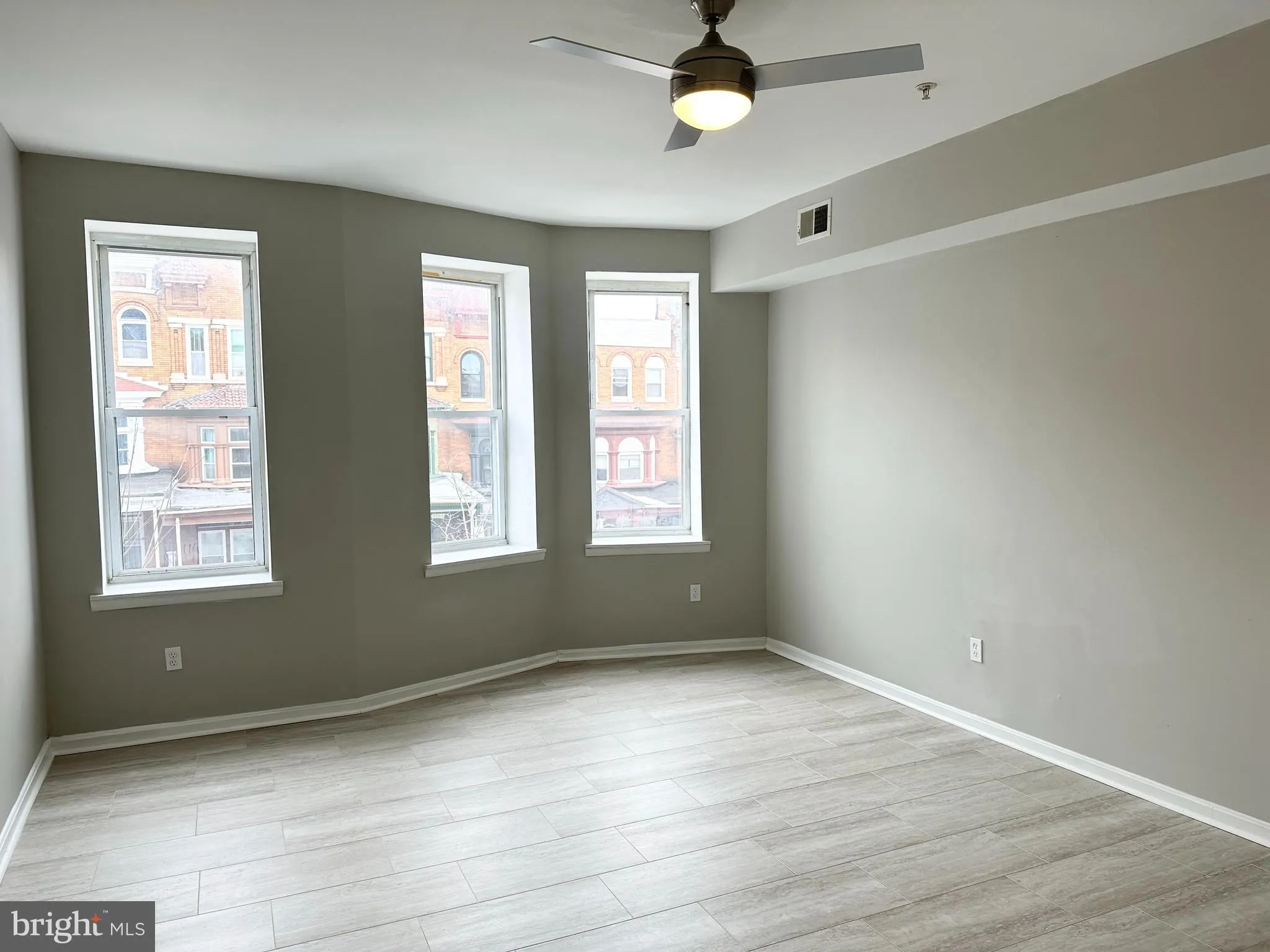 Baltimore, Maryland 21218, United States, 3 Bedrooms Bedrooms, ,1 BathroomBathrooms,Residential,Active,30706