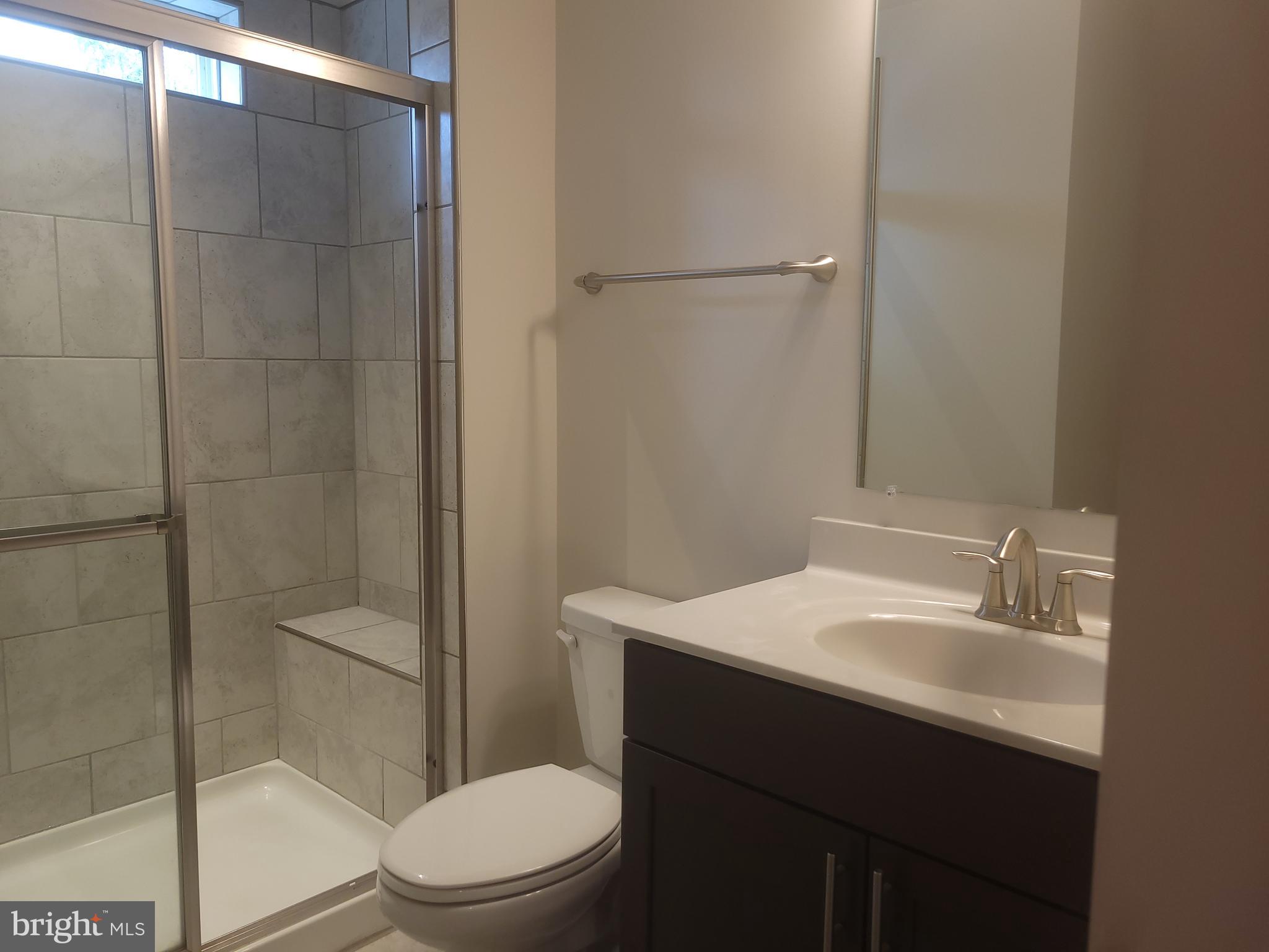 OXFORD SQUARE - Residential Lease