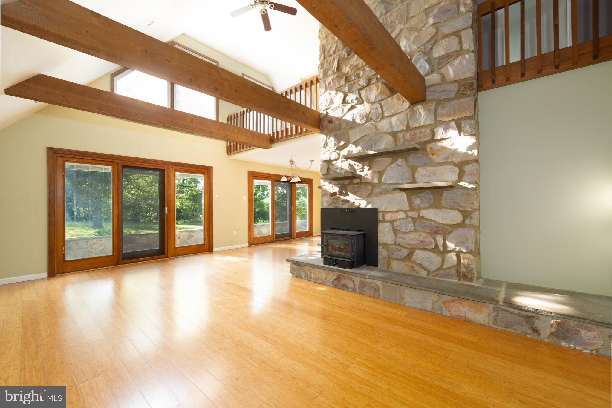 68 KNOLL CIRCLE