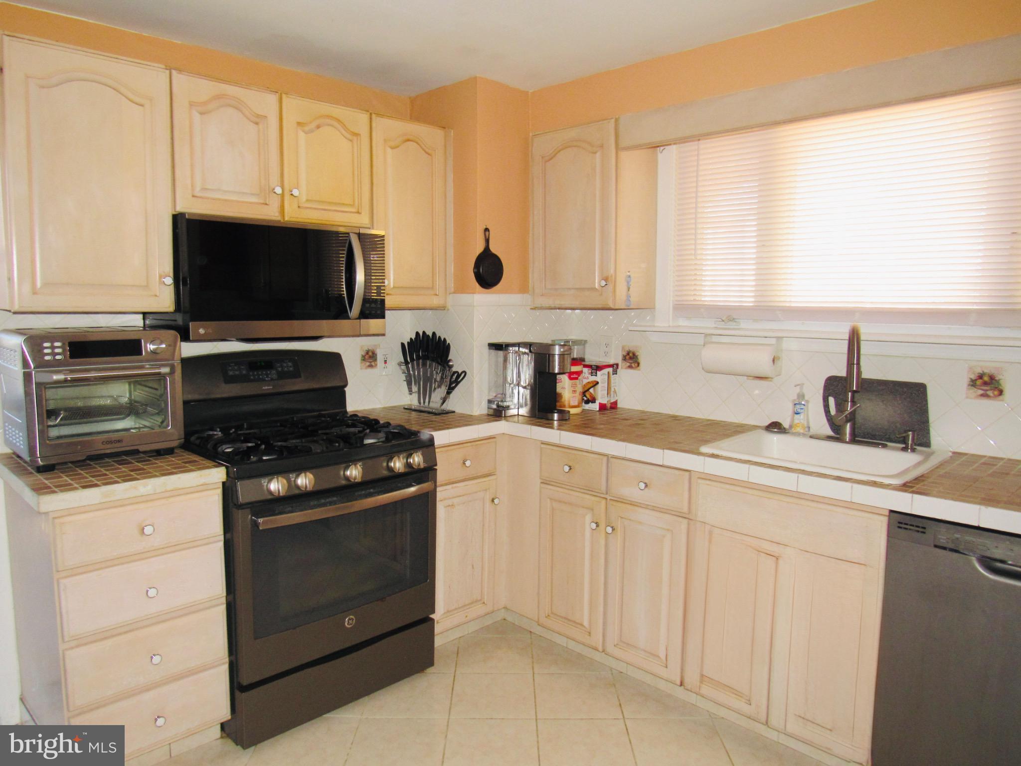 BEVERLY HILLS - Residential