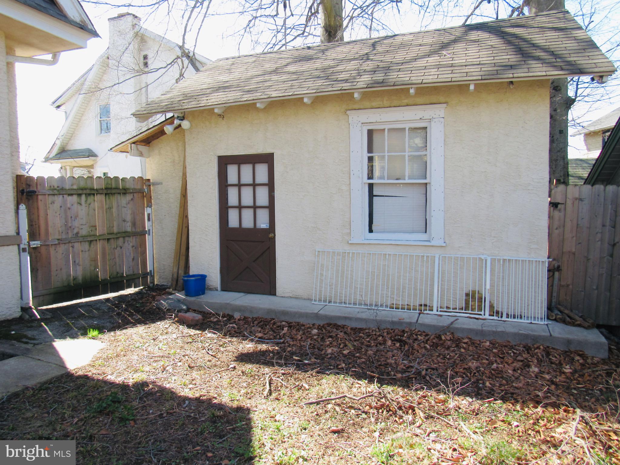 BEVERLY HILLS - Residential