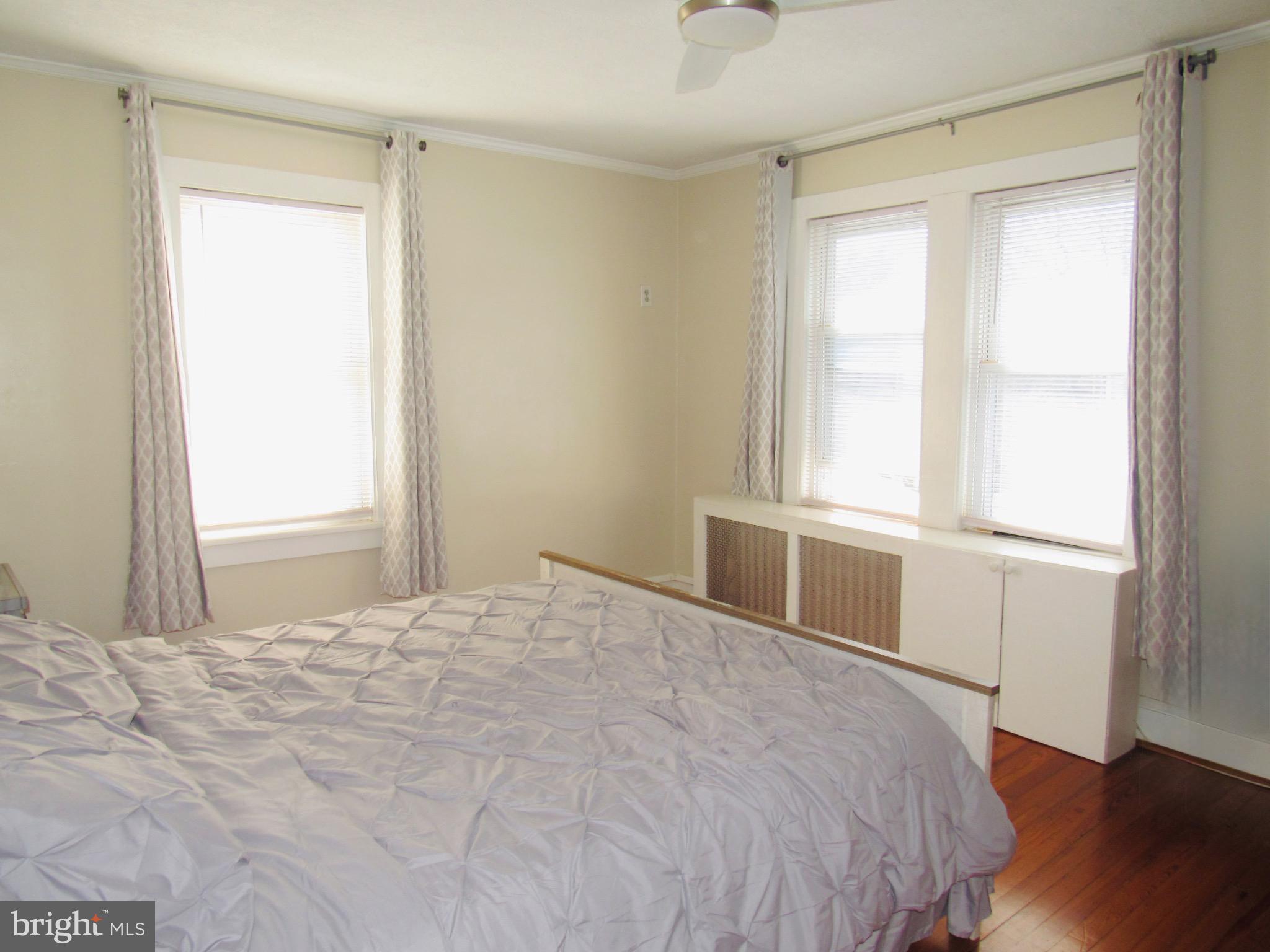 BEVERLY HILLS - Residential