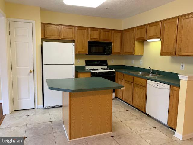 BALLENGER CROSSING - Residential Lease