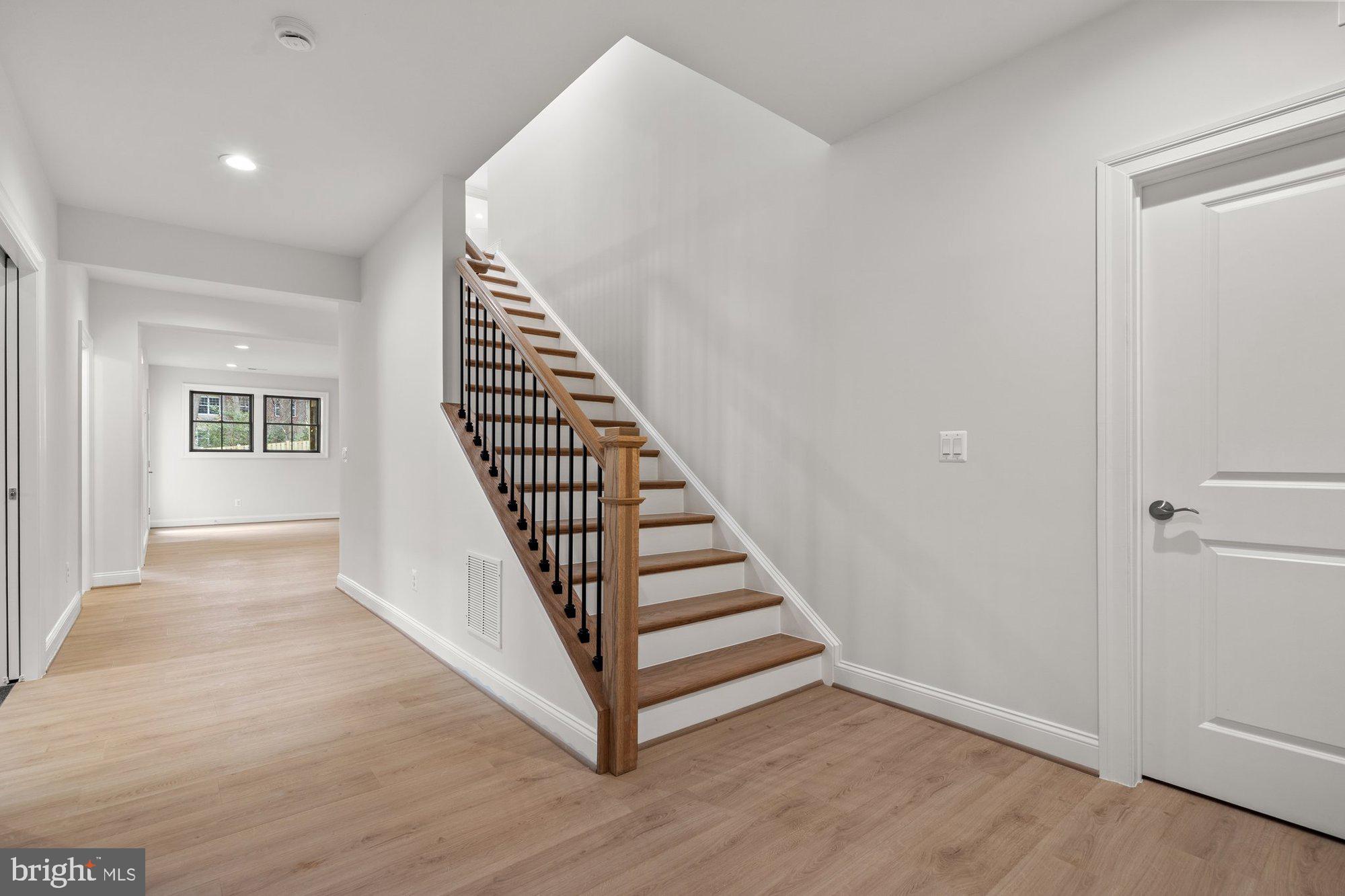 KIRBY COURT - Residential