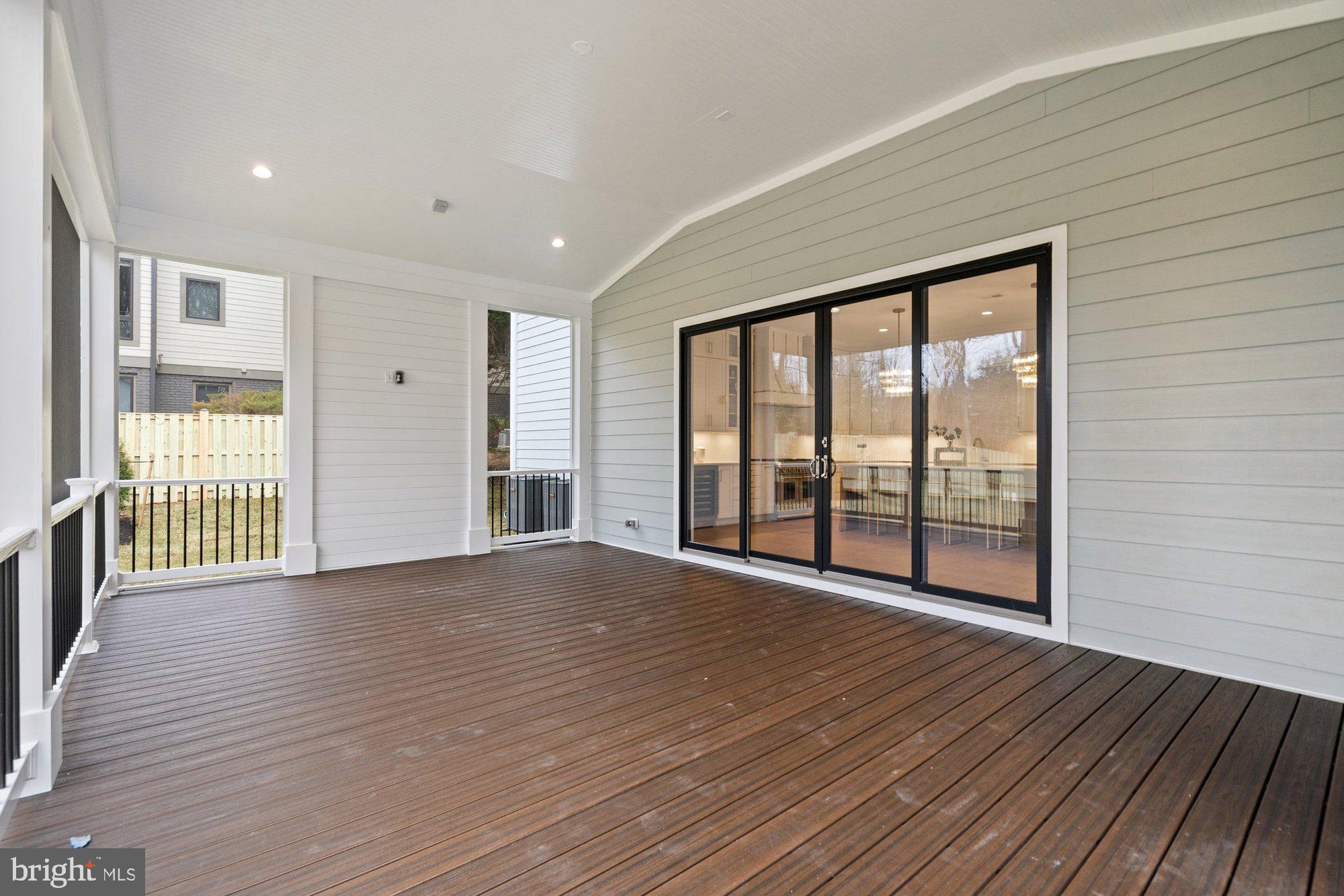 KIRBY COURT - Residential