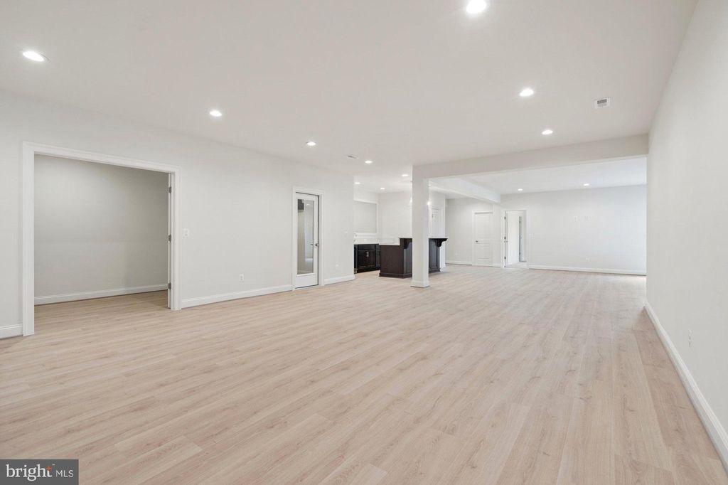 listing image 58