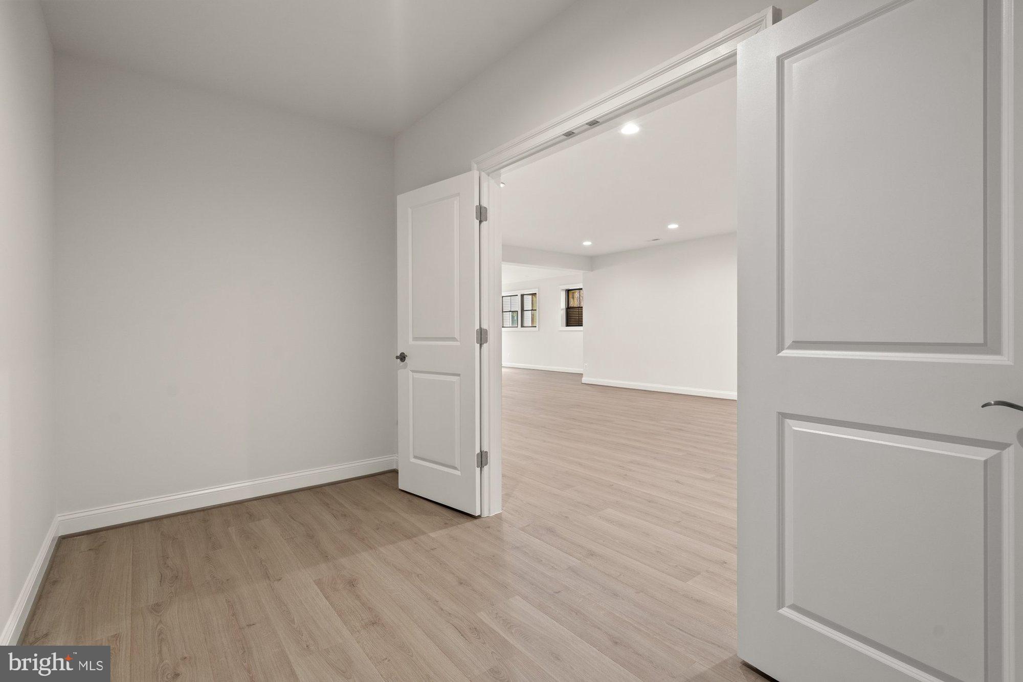 KIRBY COURT - Residential