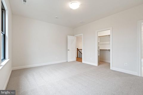 listing image 50