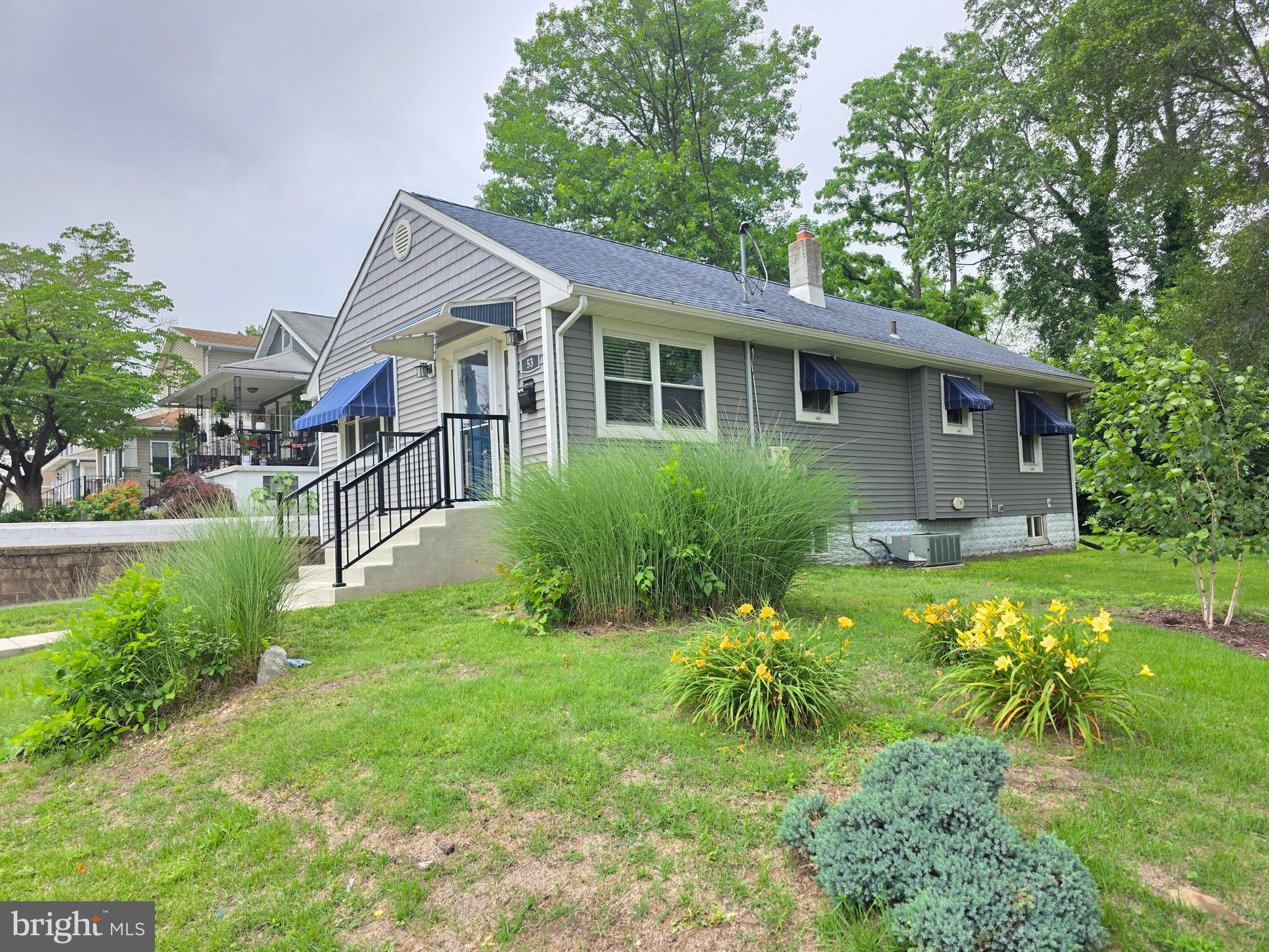53 VALLEY ROAD