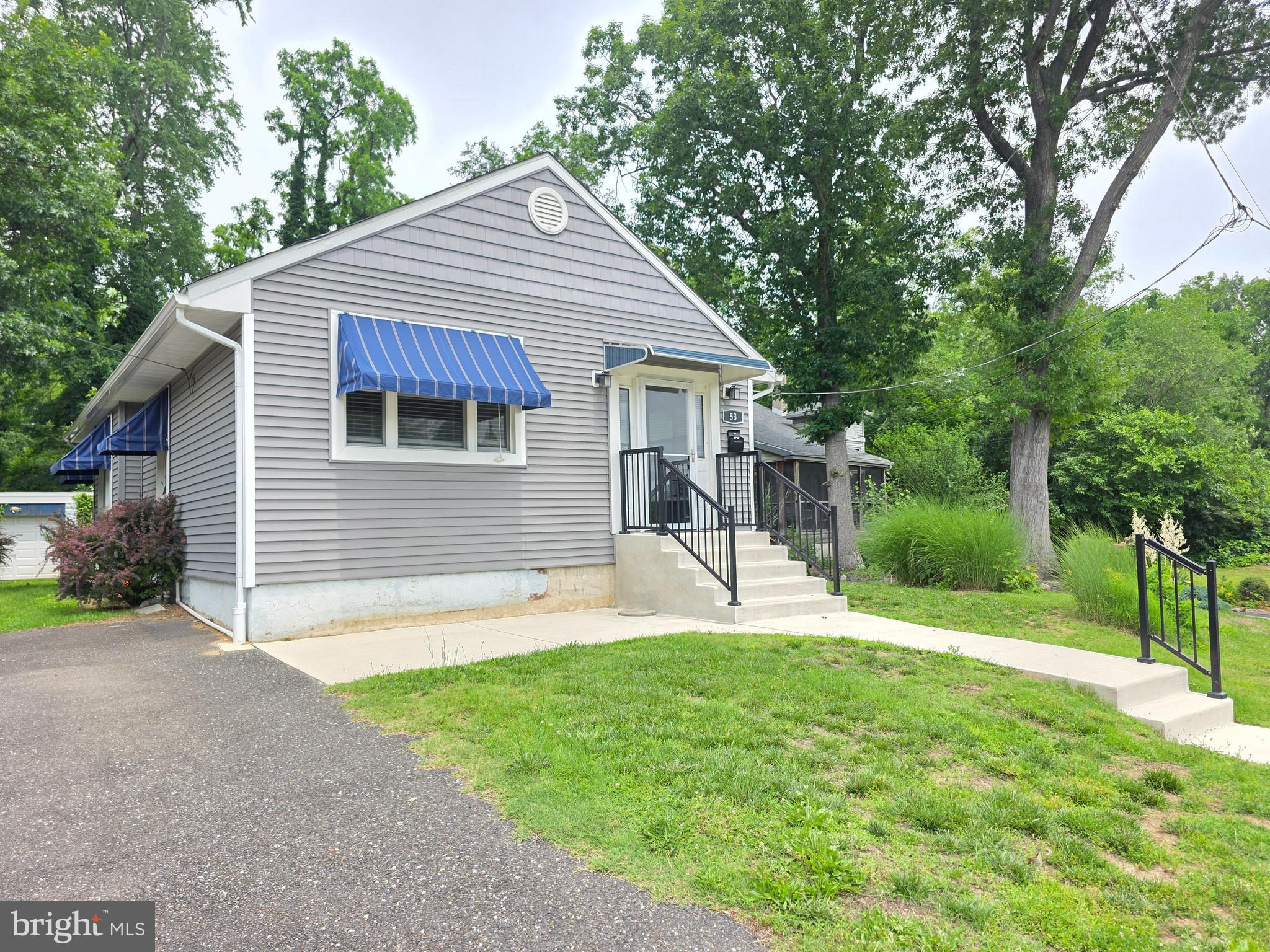 53 VALLEY ROAD