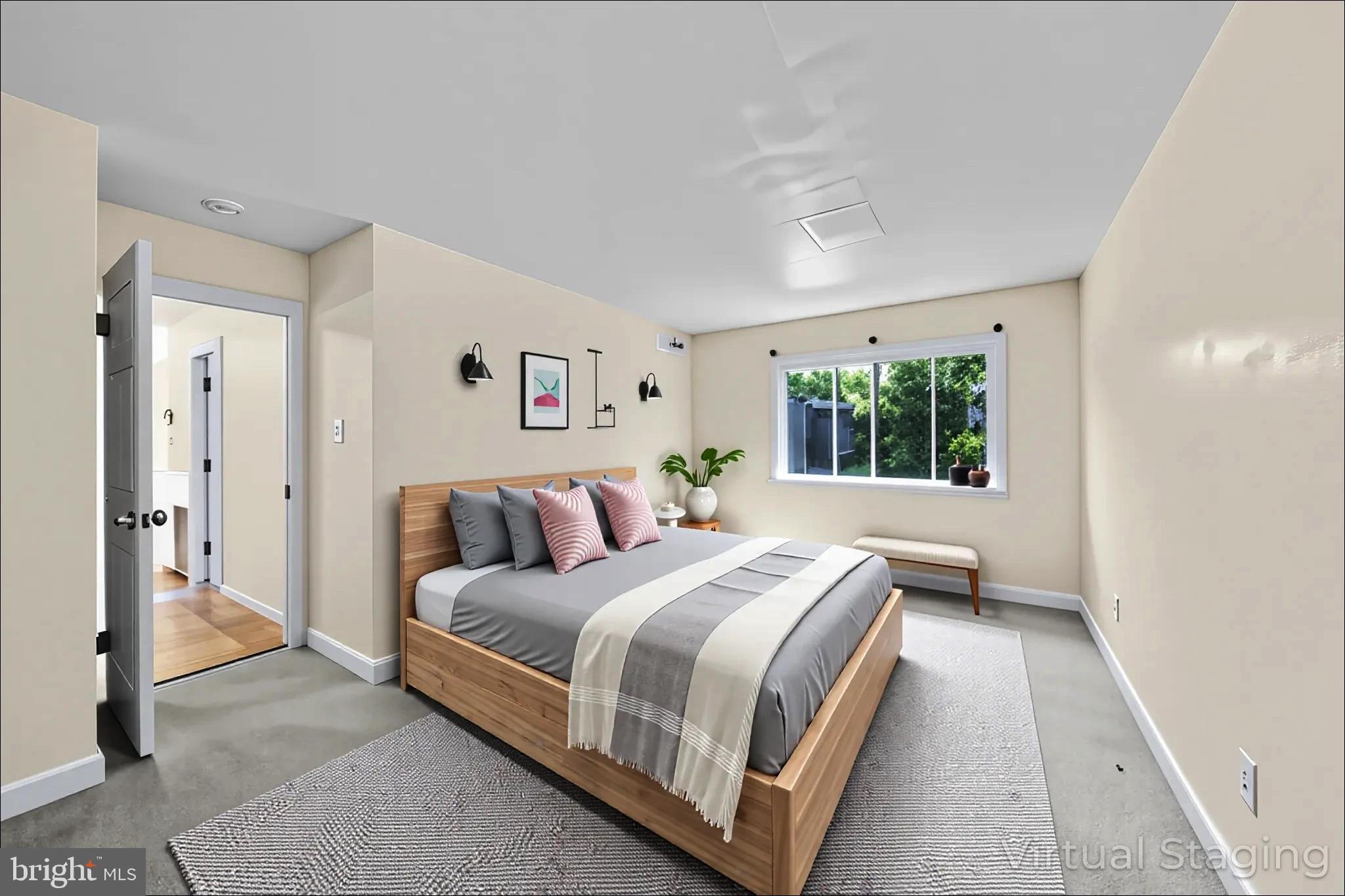 YORKTOWNE SQUARE - Residential