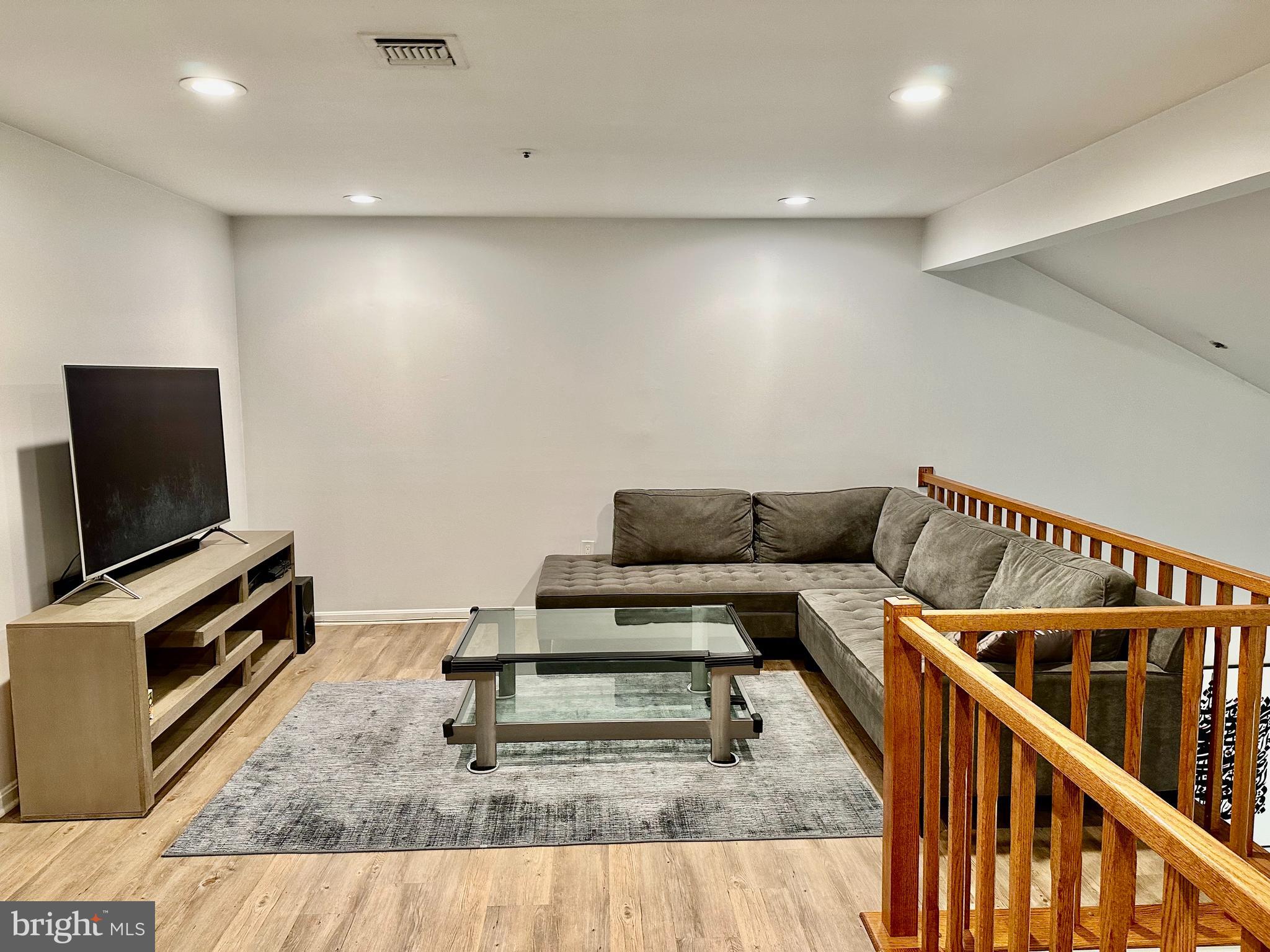 RIVA TRACE - Residential Lease