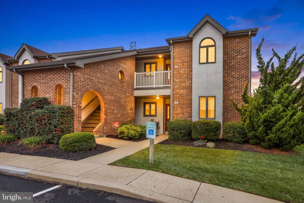 Photo of 96 Black Oak Drive, LANCASTER, PA 17602 (MLS # PALA2096306)