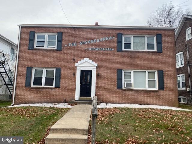 Nice 2 bedroom , Second Floor apartment in Lansdale. Fresh paint and Fresh carpets throughout. 1 car off street parking in the rear. Basement storage and basement washer and dryer hook up. Separate utilities, tenant will be responsible for their own electric, gas, water and sewer. Radiator gas heat. Bedrooms measure 11'x10' and 11' x7'. Living room is approximately 16'x12'. Kitchen includes Frig and Stove and has room for an eat-in table. Kitchen measures approximately 13'x8'. No smoking and No pets. Owner will be looking for good credit, good income and a clean background. Equivalent of 2 months rent in security will be due at lease signing.