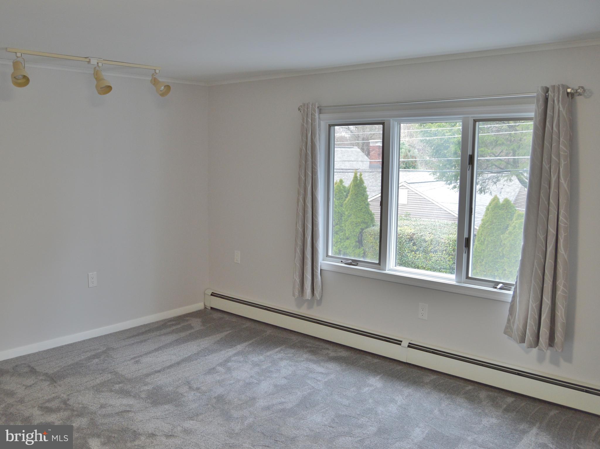 RED ROSE GATE - Residential