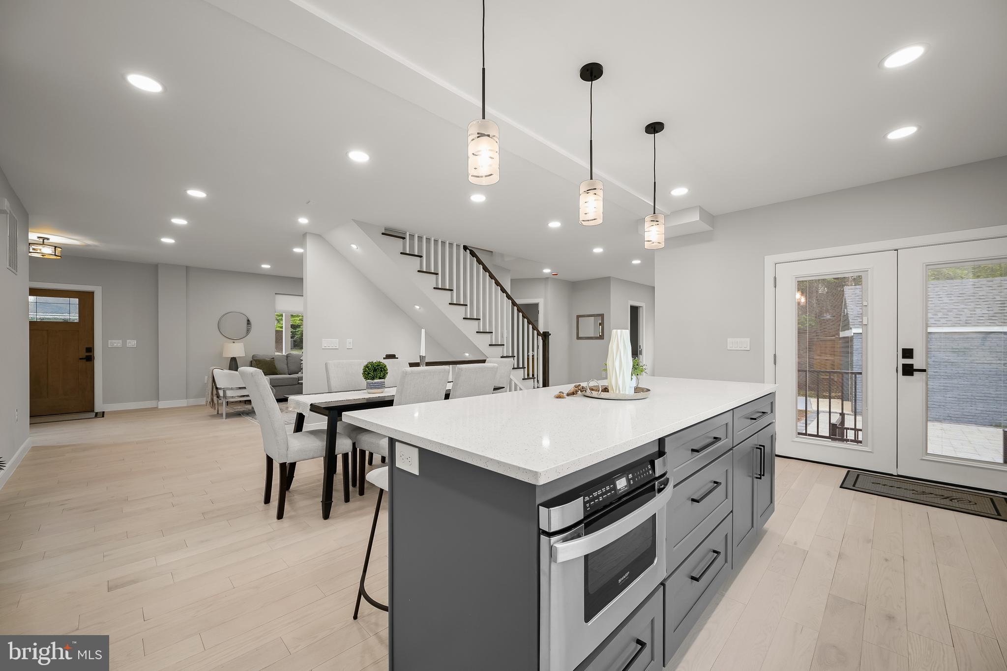 SARATOGA VILLAGE - Residential