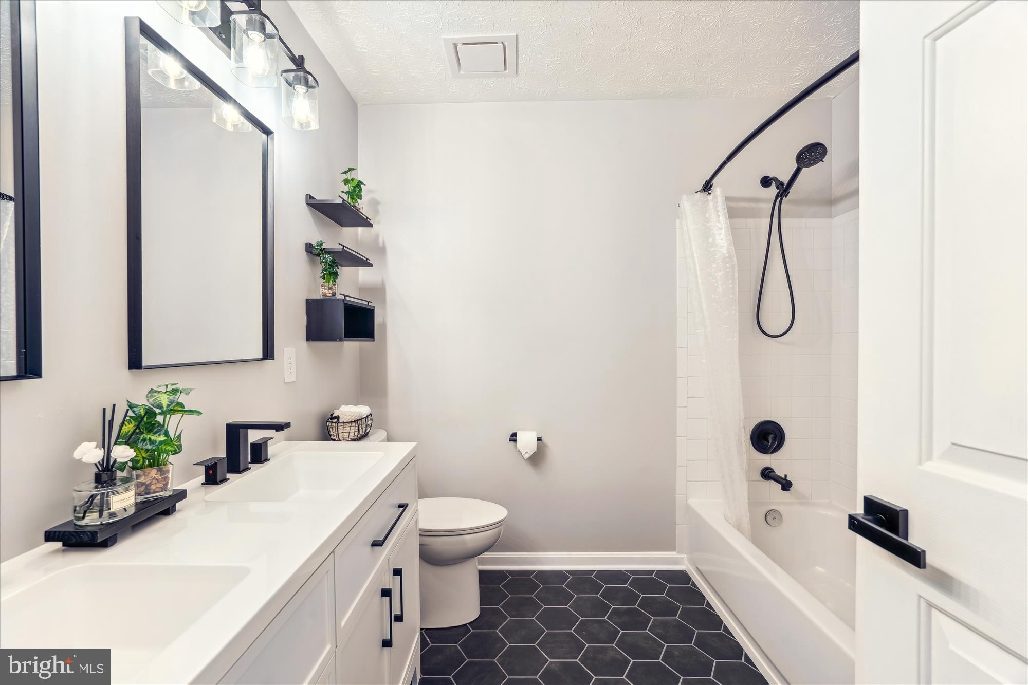 WILLOWOOD - Residential