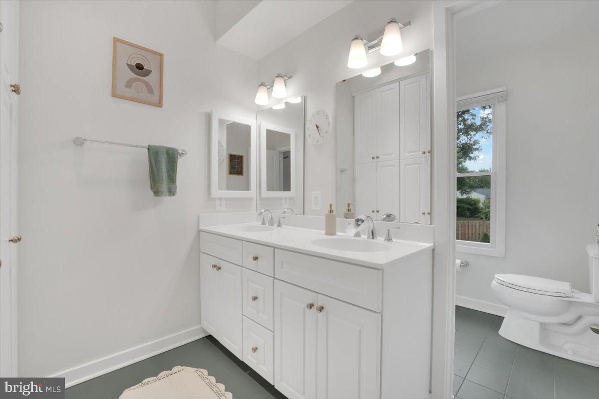 ROSE HILL FARMS - Residential