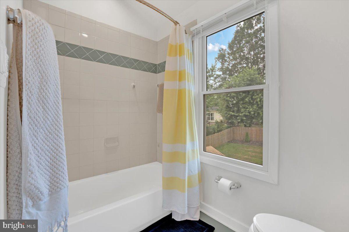 ROSE HILL FARMS - Residential