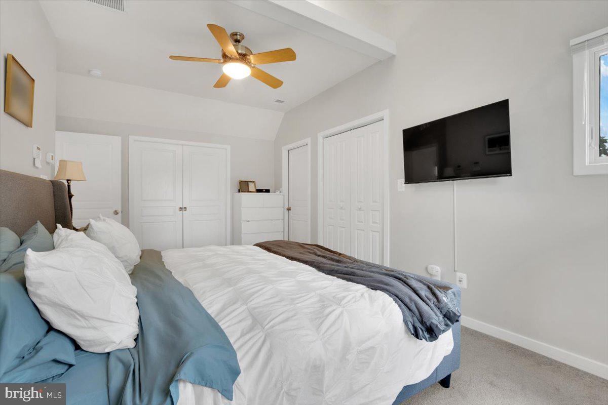 ROSE HILL FARMS - Residential