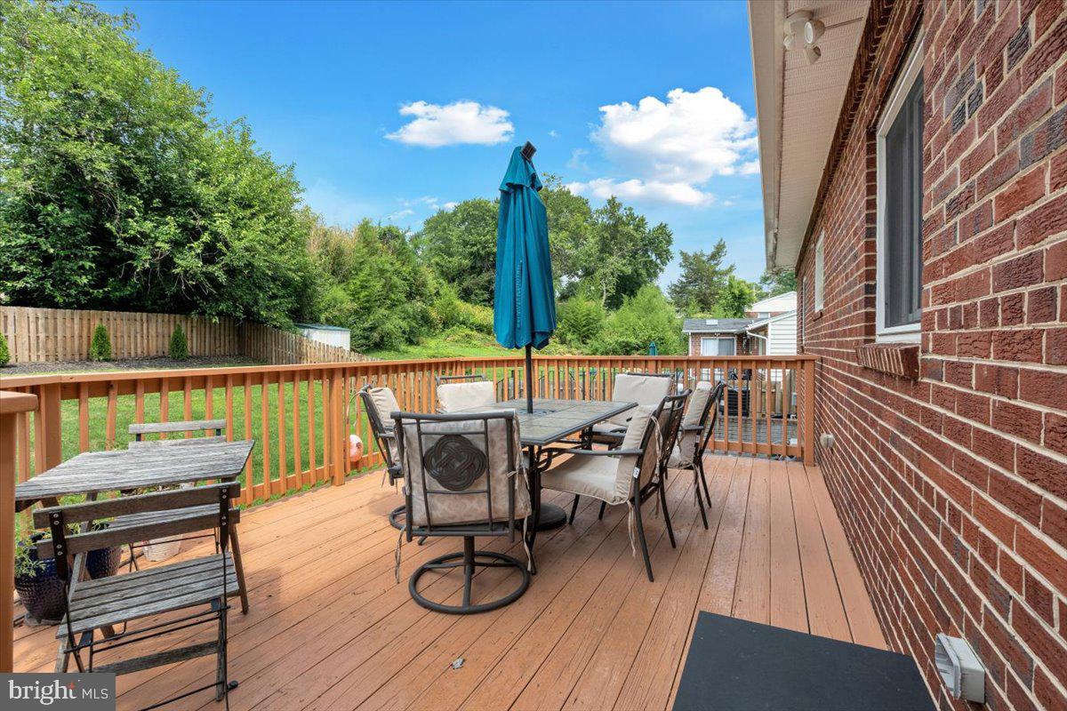 ROSE HILL FARMS - Residential