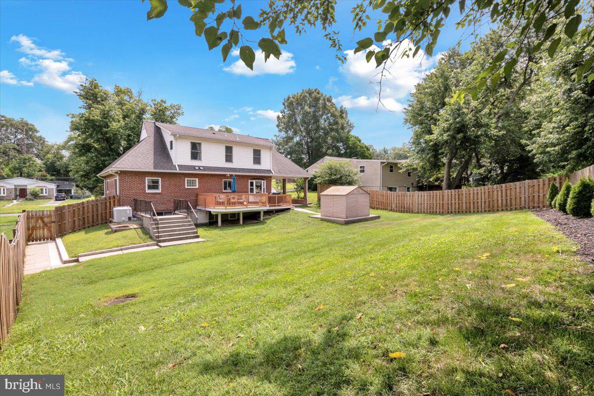 ROSE HILL FARMS - Residential