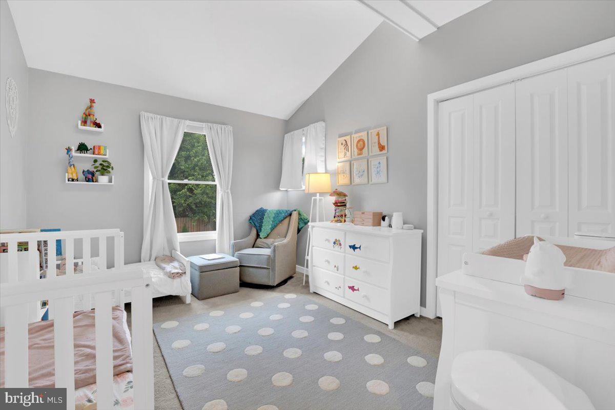 ROSE HILL FARMS - Residential